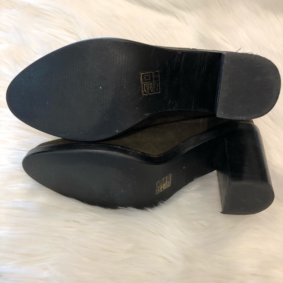 TOPSHOP Missile Olive Green Suede Chelsea Boots - Picture 7 of 15